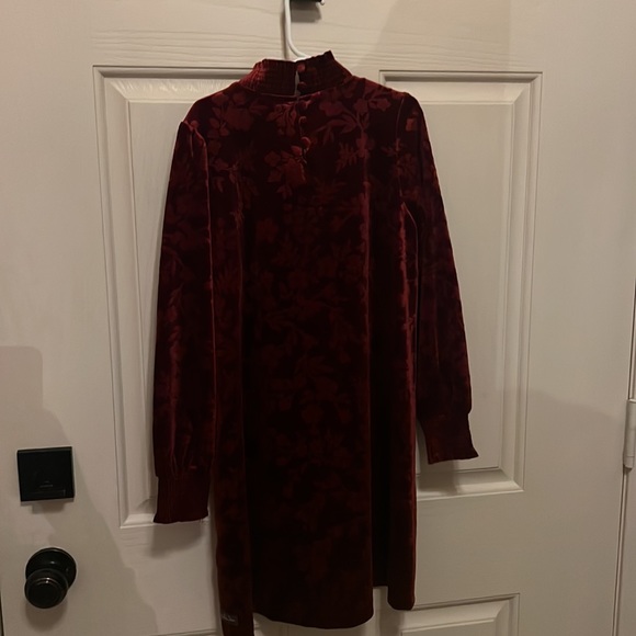 Matilda Jane Red Velvet Dresses- Perfect for the holidays - Picture 6 of 8